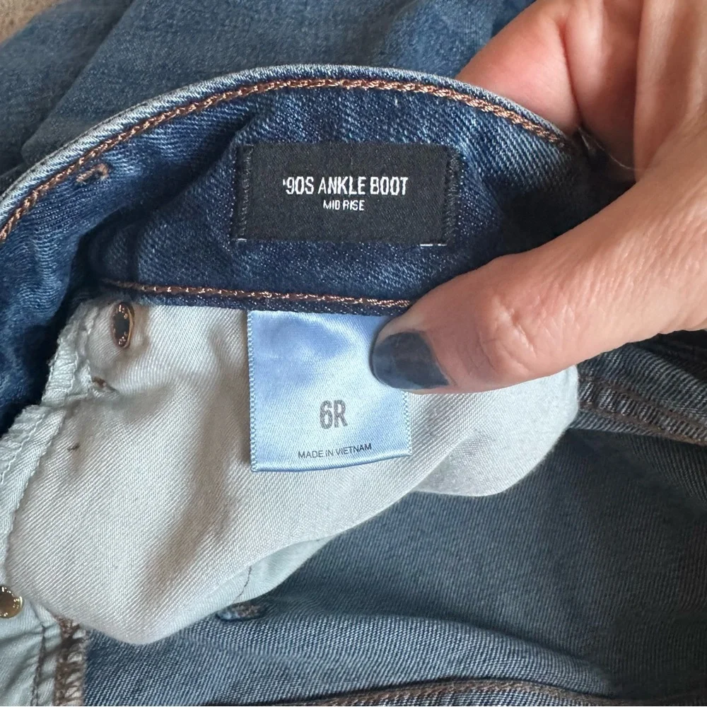 Express 90’s Ankle Boot Mid Rise Jeans